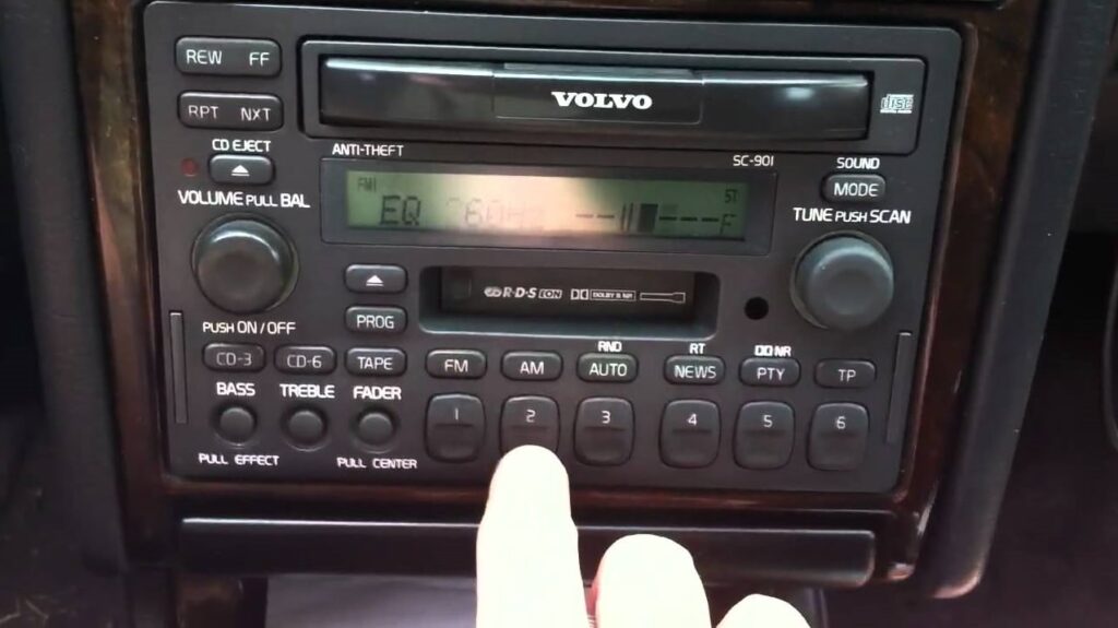 Código De Radio Volvo V40