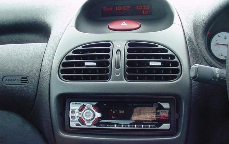 Radio Peugeot 206