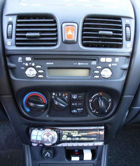 Radio Nissan Almera