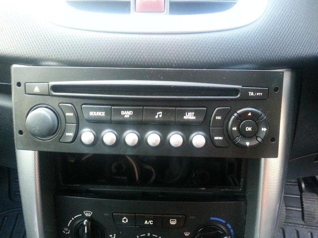 Servicio De Código De Radio Peugeot 207