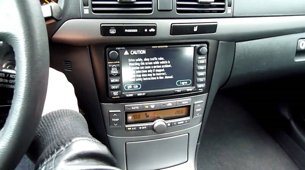 Servicio De Código De Radio Toyota Avensis